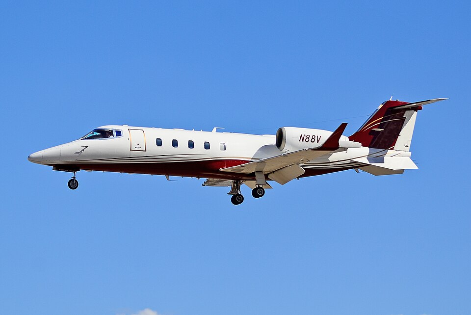 Aircraft registered N88V