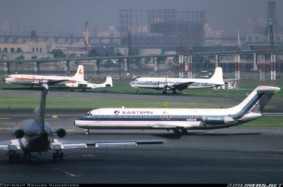 Aircraft registered N8924E