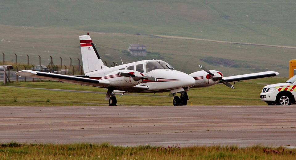 Aircraft registered N900AJ