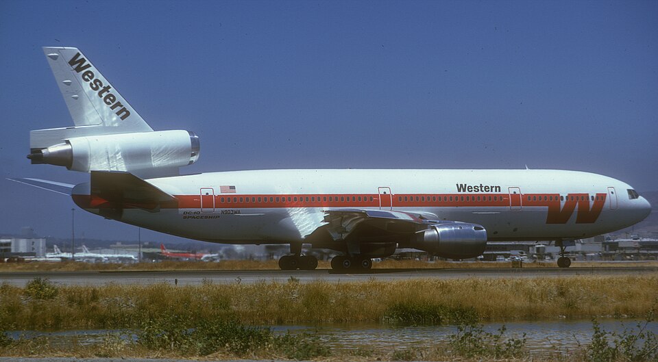 Aircraft registered N903WA