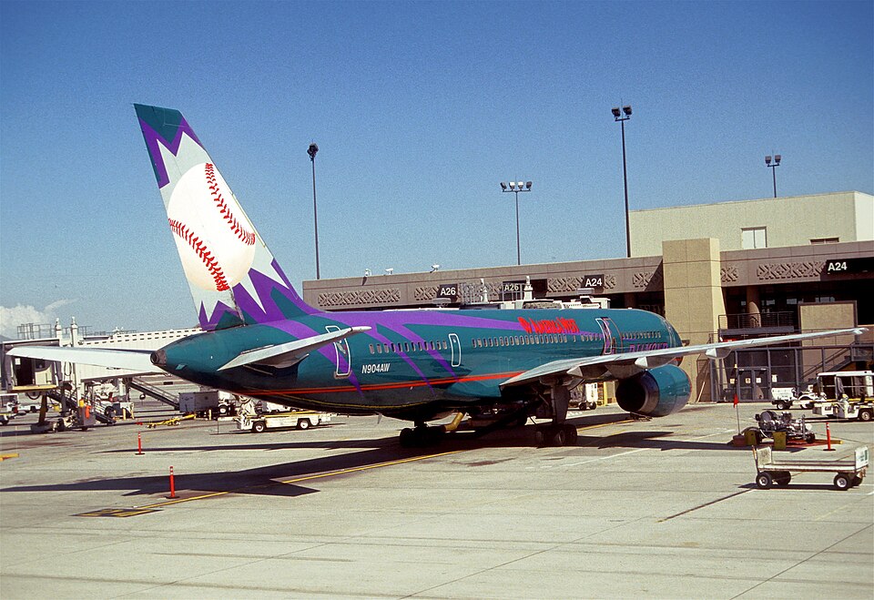 Aircraft registered N904AW