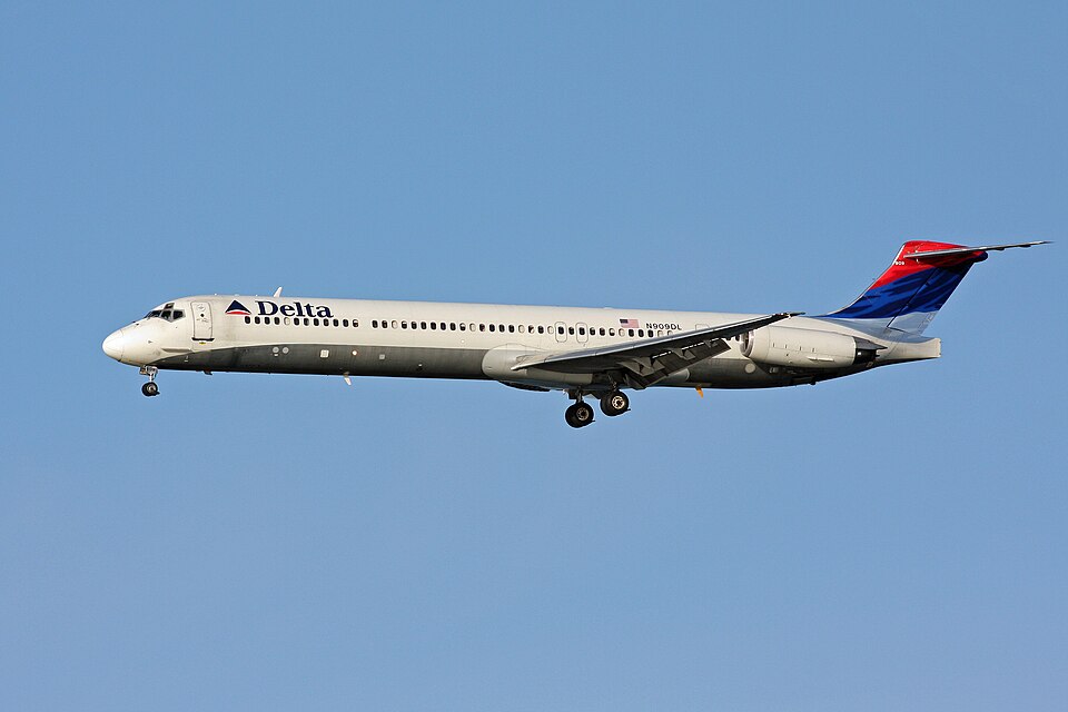 Aircraft registered N909DL