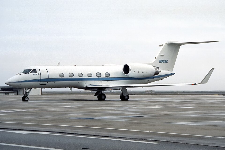 Aircraft registered N90AE