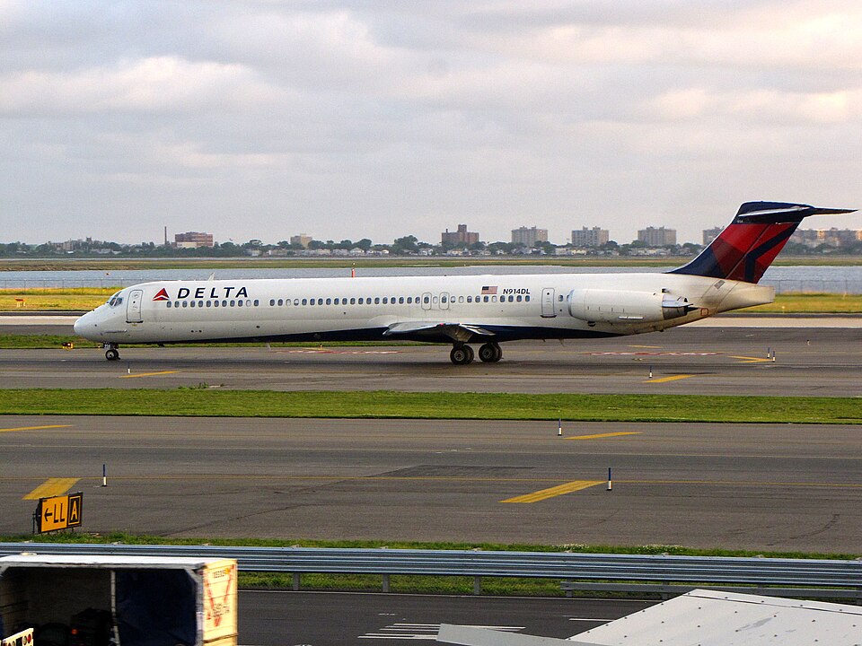 Aircraft registered N914DL