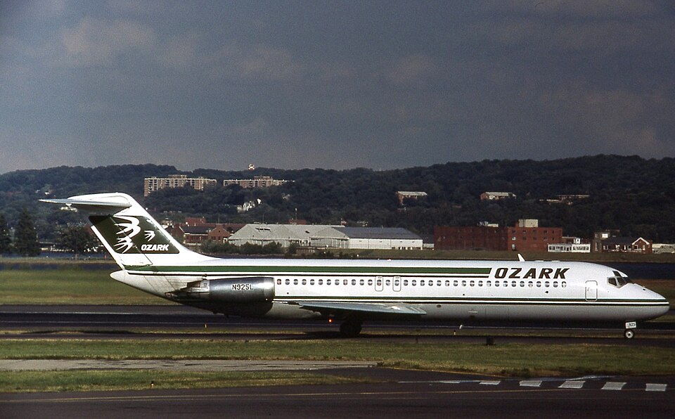 Aircraft registered N925L