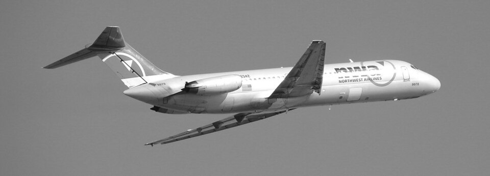 Aircraft registered N9342
