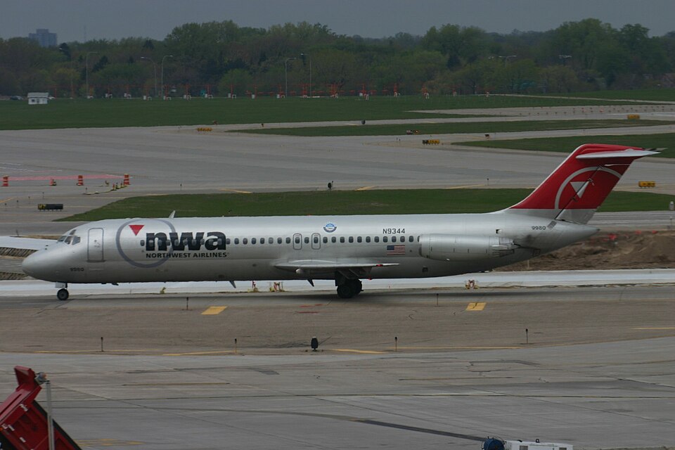 Aircraft registered N9344