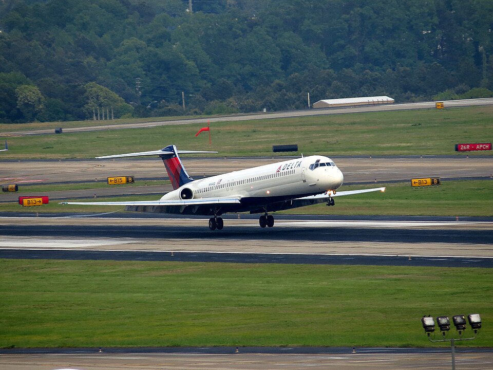 Aircraft registered N944DL
