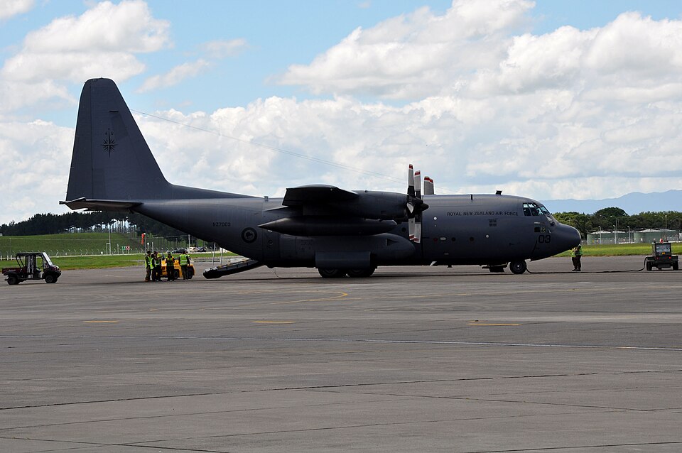 Aircraft registered NZ7003