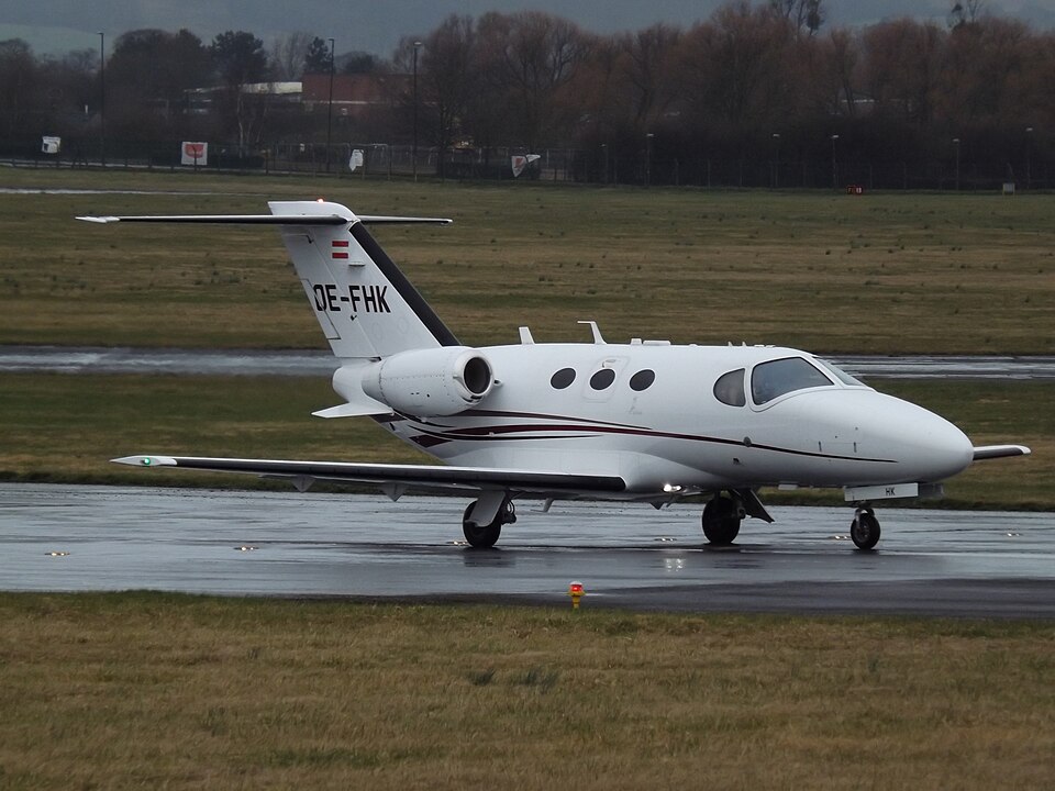 Aircraft registered OE-FHK