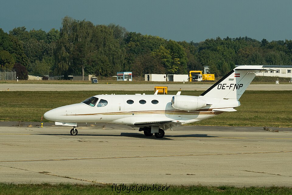 Aircraft registered OE-FNP
