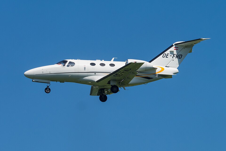 Aircraft registered OE-FWD
