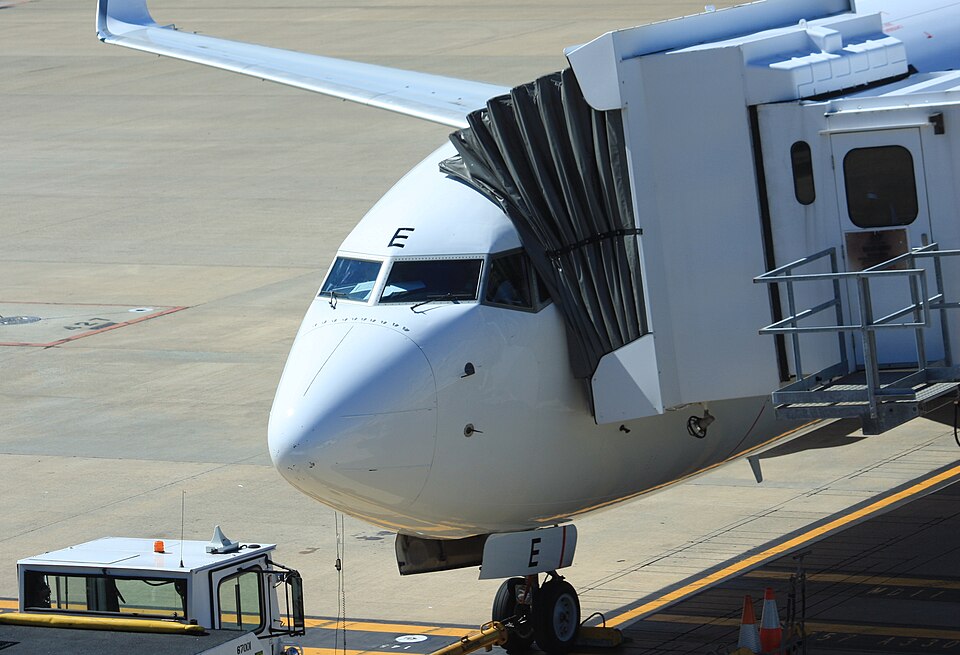 Aircraft registered P2-PXE