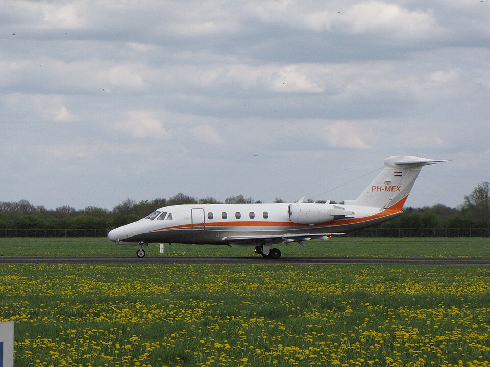 Aircraft registered PH-MEX