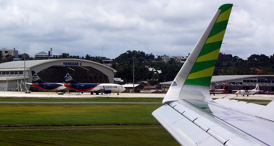 Aircraft registered PK-YTU