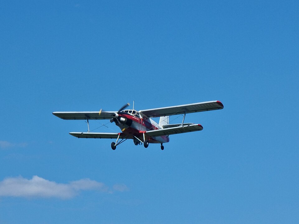 Aircraft registered RA-05884