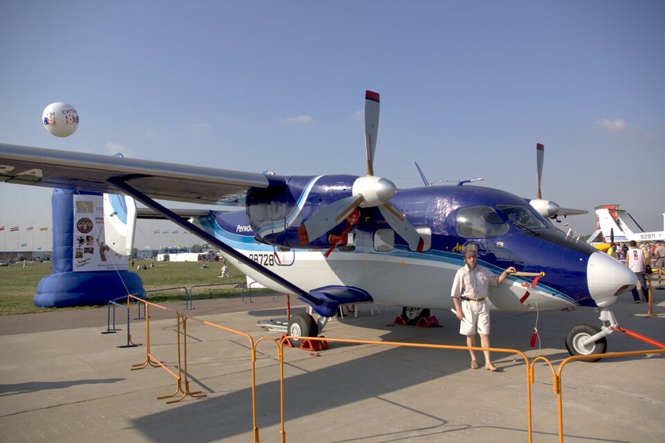 Aircraft registered RA-28728