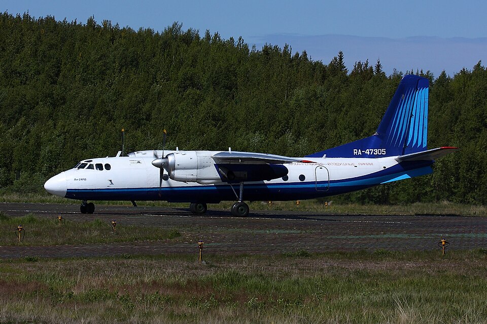 Aircraft registered RA-47305