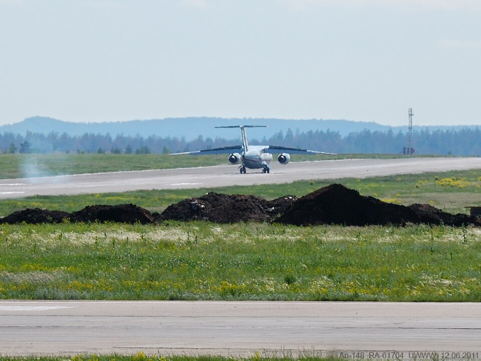 Aircraft registered RA-61704