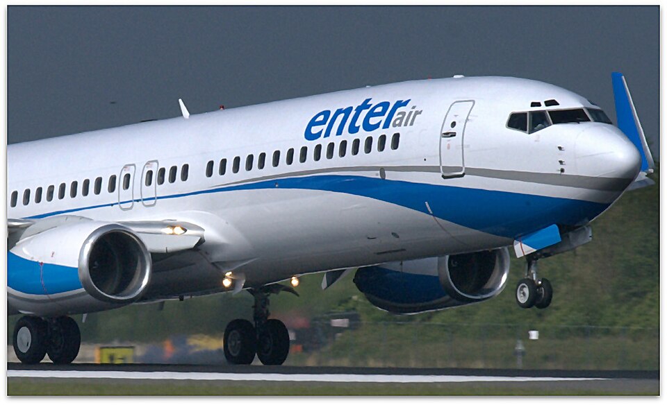 Aircraft registered SP-ENL