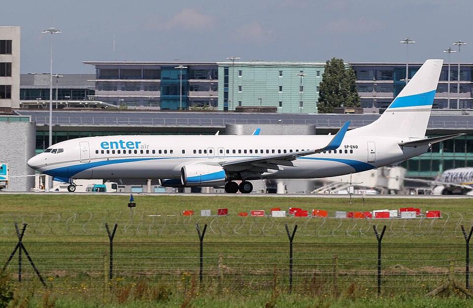 Aircraft registered SP-ENO