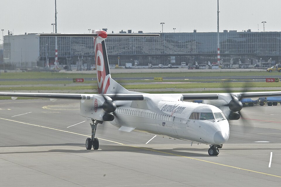 Aircraft registered SP-EQE