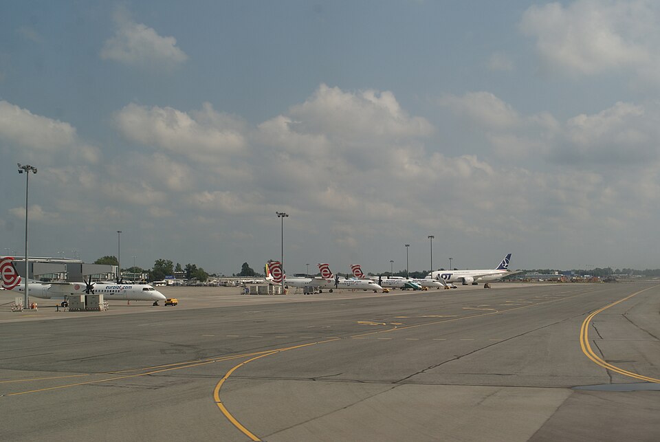 Aircraft registered SP-EQH