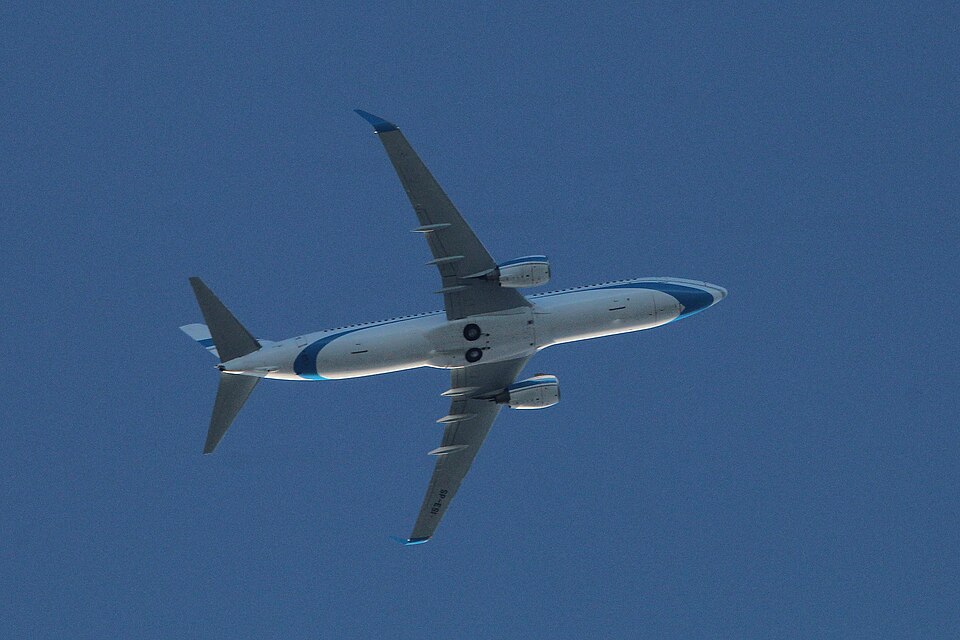 Aircraft registered SP-ESI