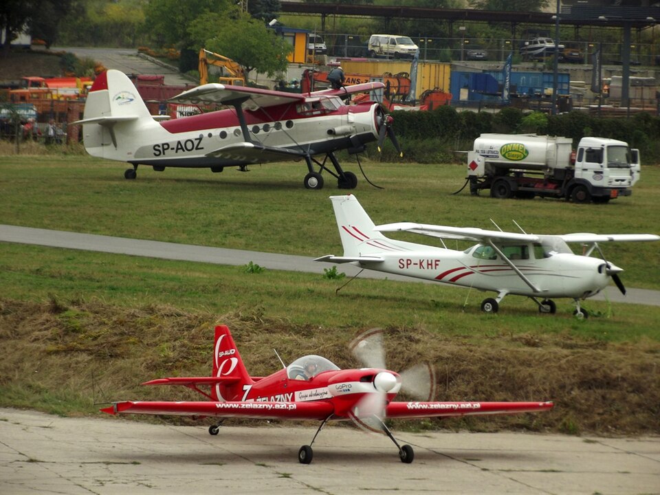 Aircraft registered SP-KHF