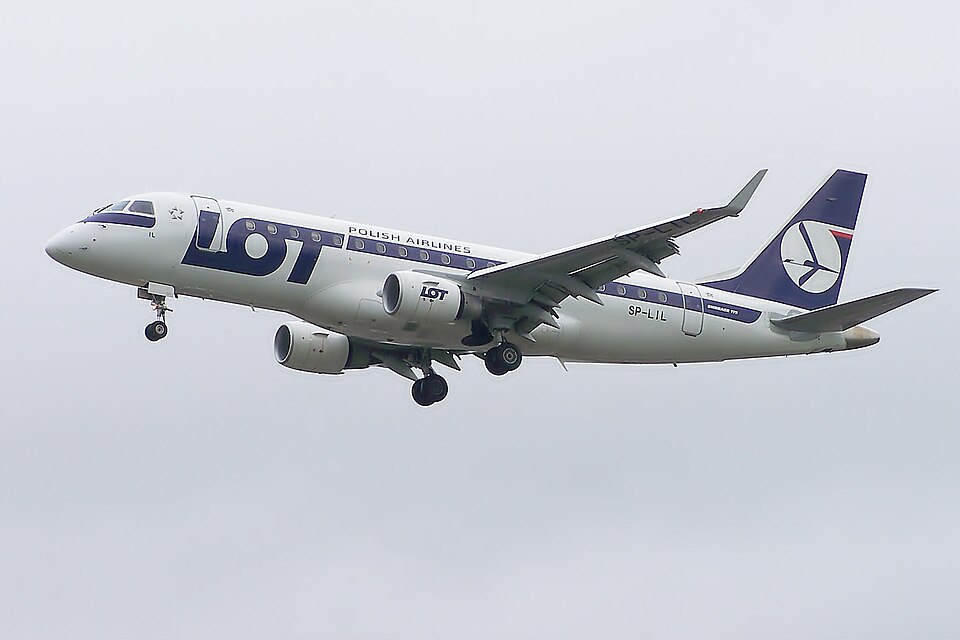 Aircraft registered SP-LIL