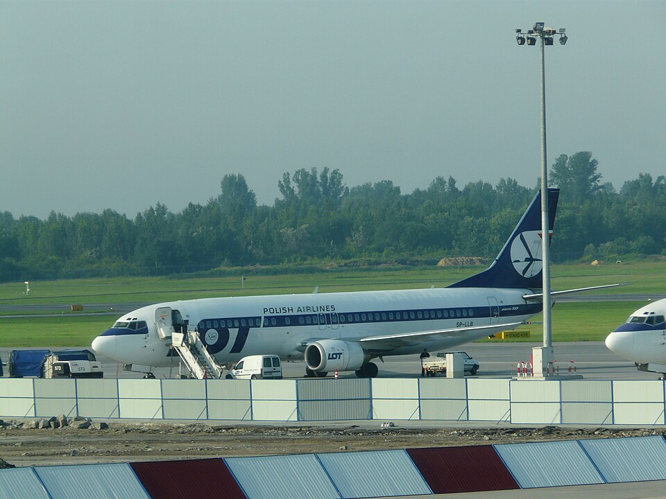 Aircraft registered SP-LLB