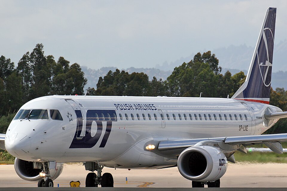 Aircraft registered SP-LNE