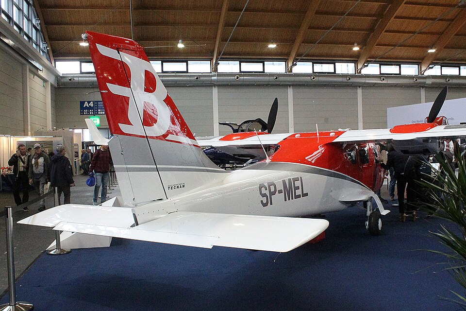 Aircraft registered SP-MEL
