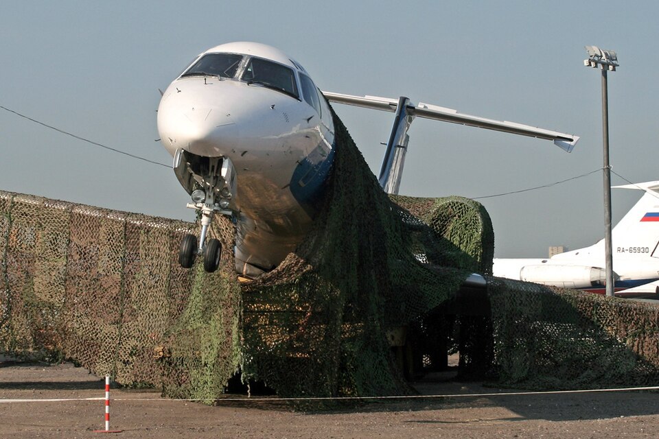 Aircraft registered UR-DNK