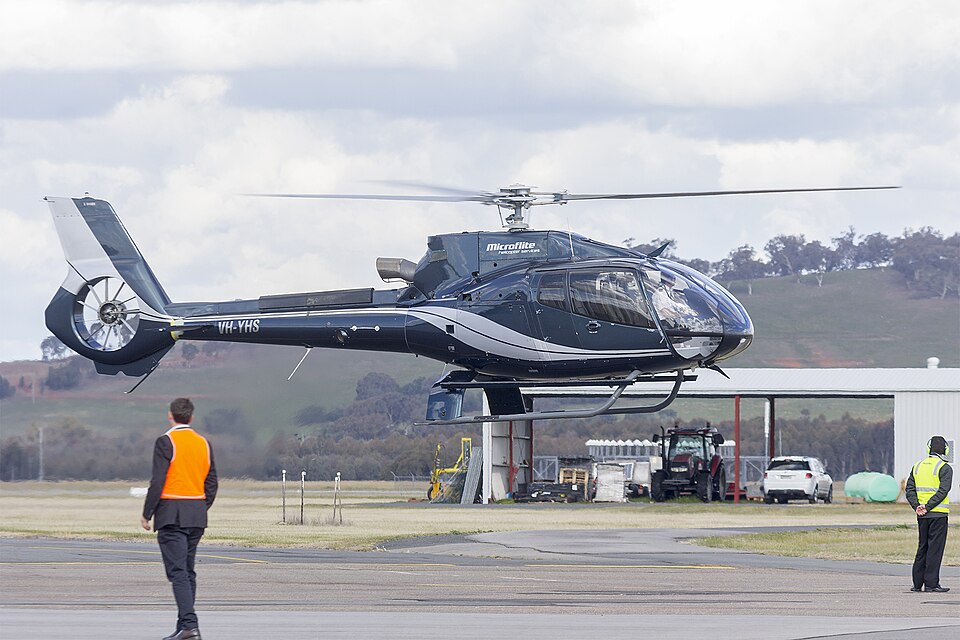 Aircraft registered VH-YHS