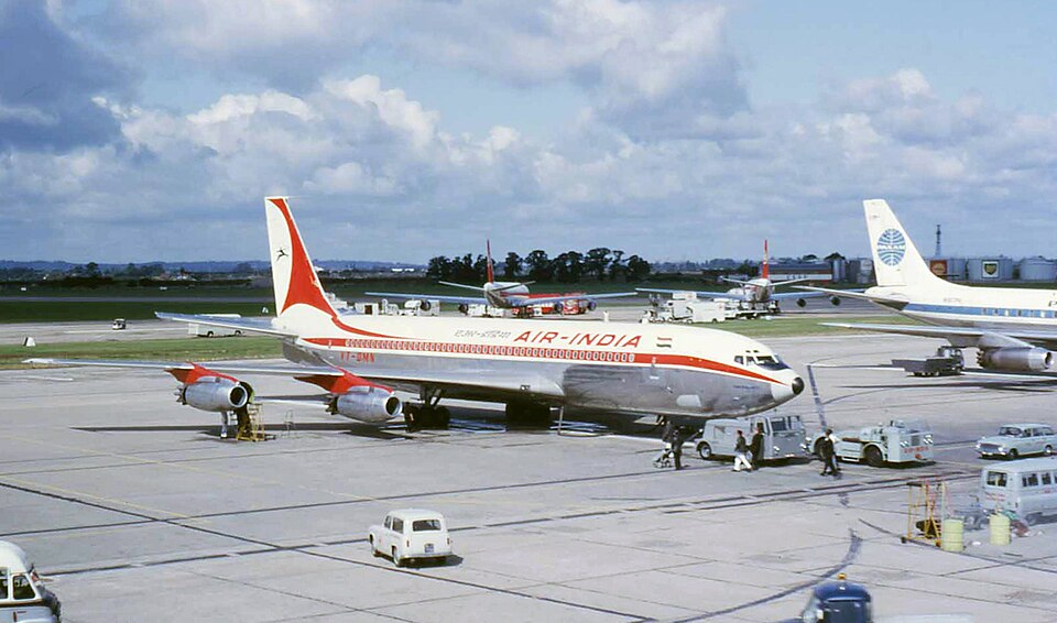 Aircraft registered VT-DMN