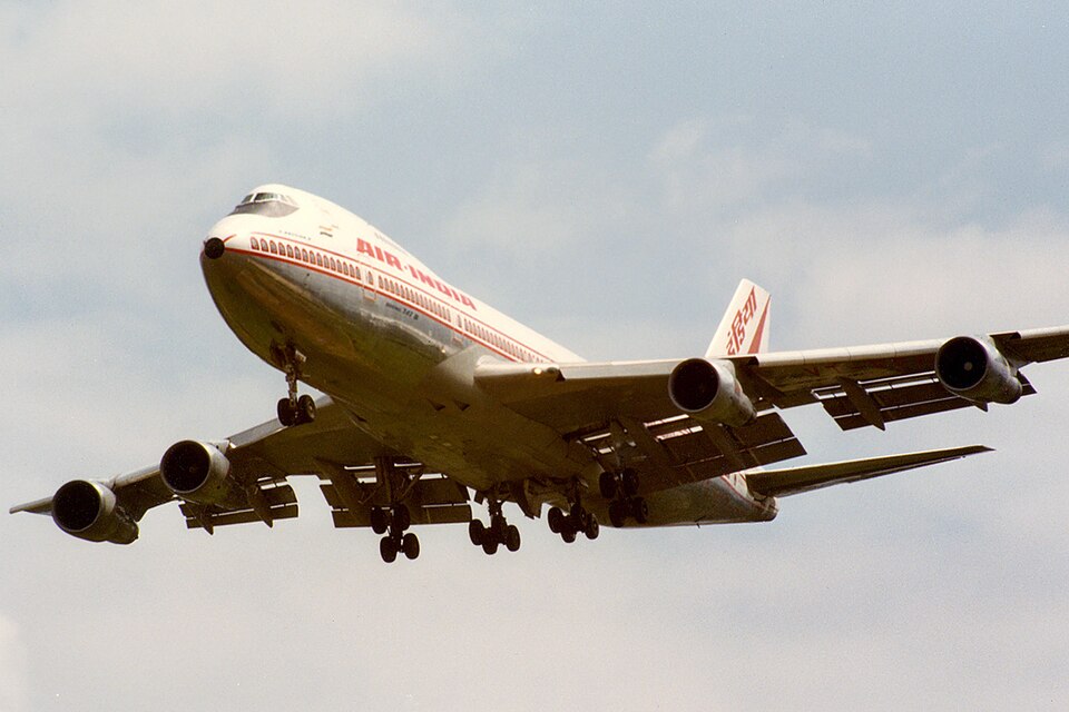 Aircraft registered VT-EFO