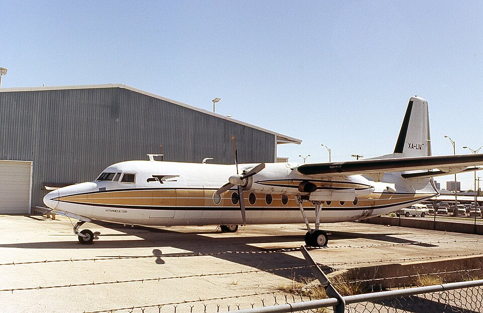 Aircraft registered XA-LIW