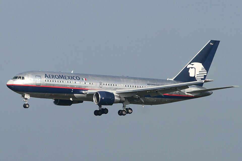 Aircraft registered XA-TOJ