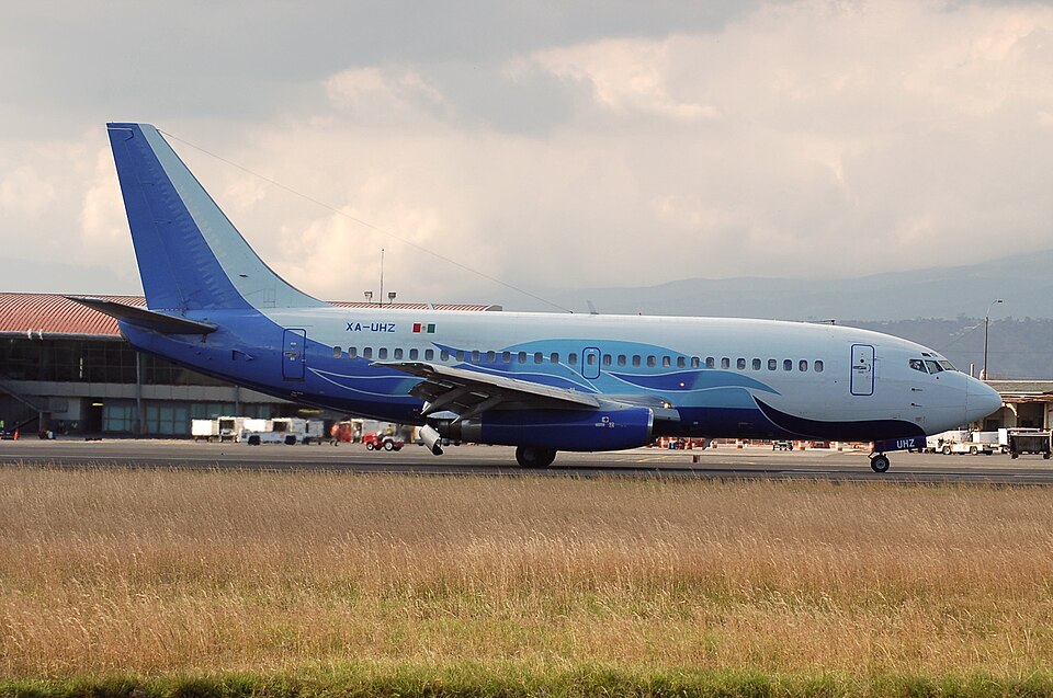Aircraft registered XA-UHZ