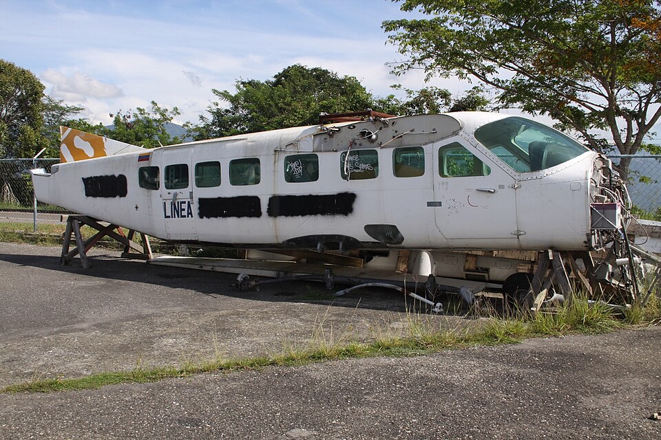 Aircraft registered YV1183