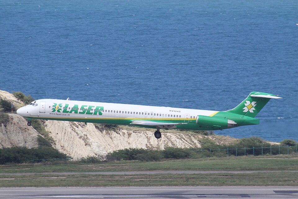 Aircraft registered YV1243