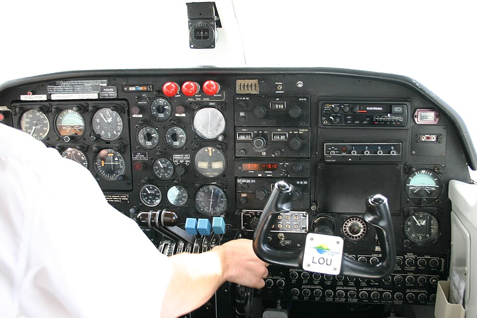 Aircraft registered ZK-LOU