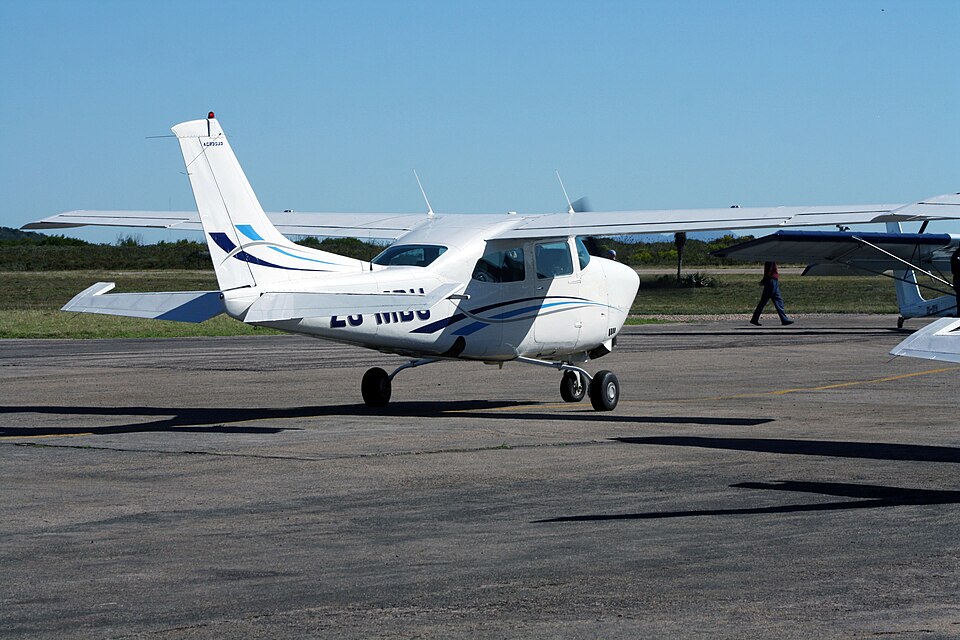Aircraft registered ZS-MBU