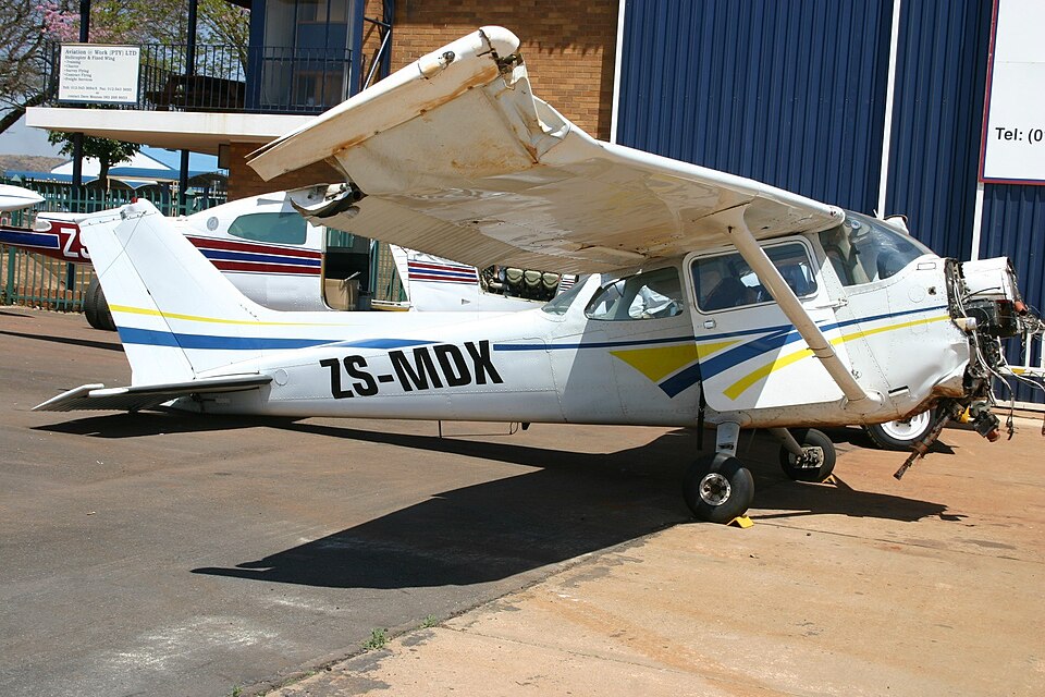 Aircraft registered ZS-MDX