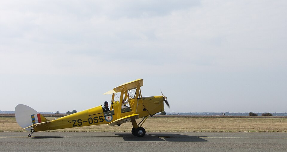 Aircraft registered ZS-OSS