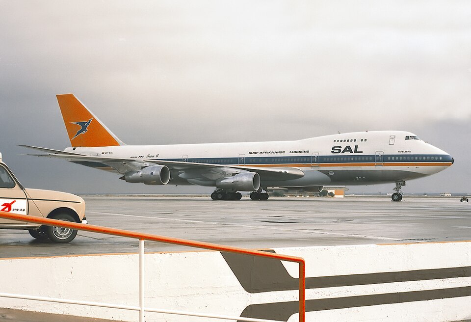 Aircraft registered ZS-SAL