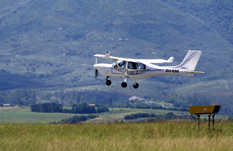 Aircraft registered ZU-ESS