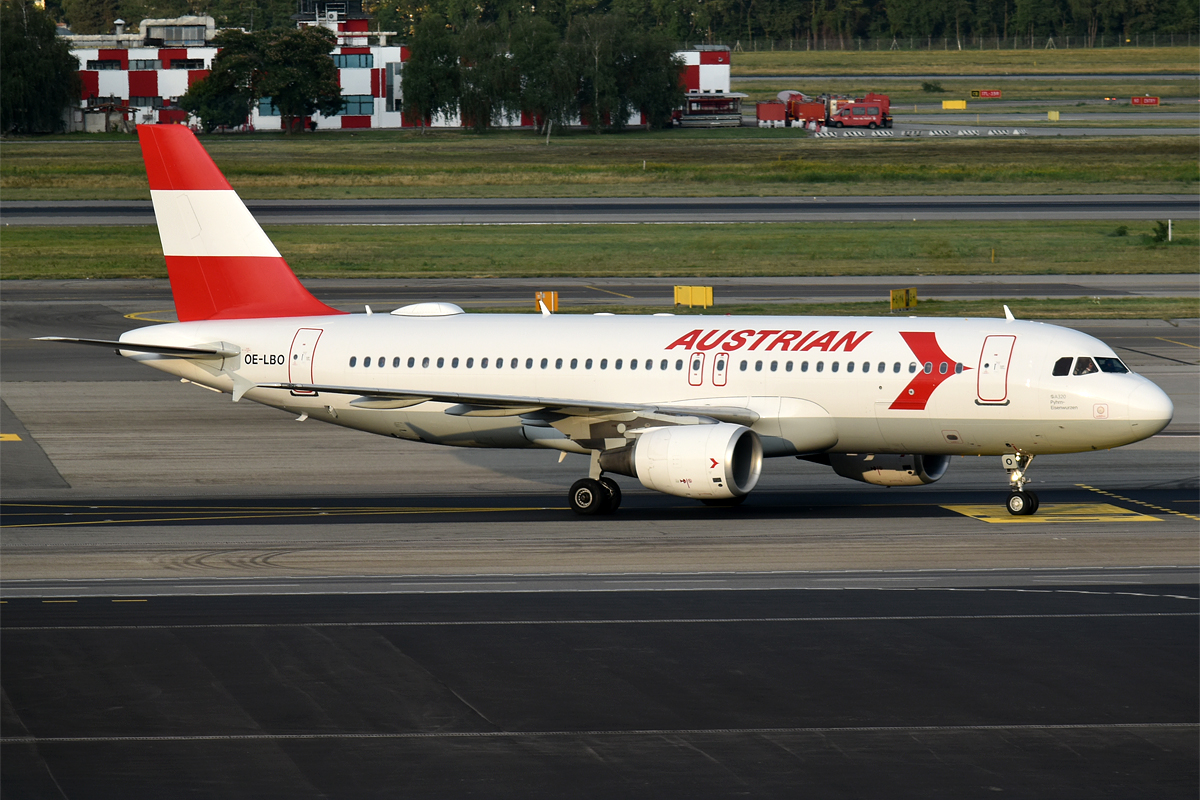 Retro 1980s livery