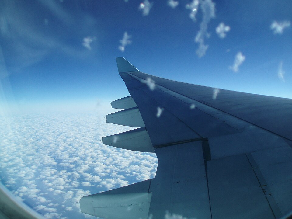 AIRBUS A330-323